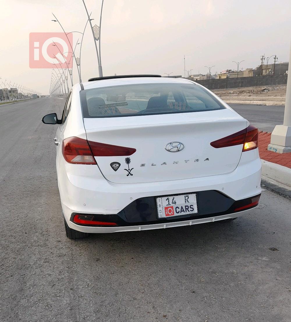 هيونداي النترا